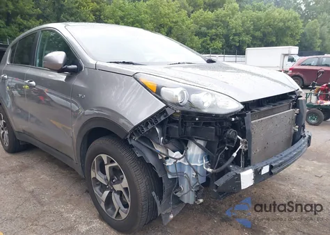 2021 Kia Sportage Lx z USA, uszkodzony, nr VIN KNDPMCAC1M7945355